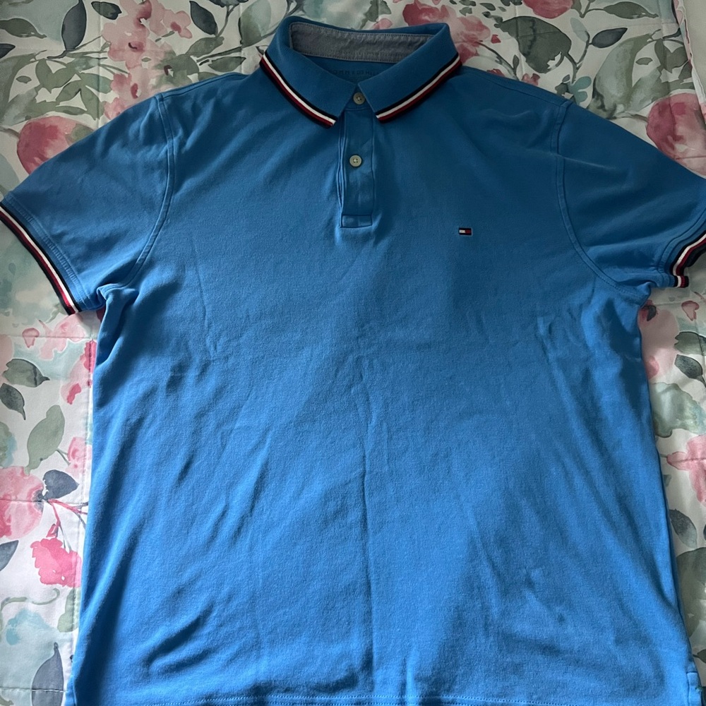 Tommy Hilfiger Men's Blue Collar Shirt